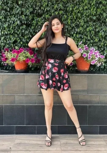 Call Girls Simmi Desai from Shimla