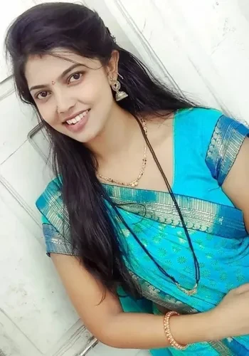 Escorts Simran Dubey from Manali