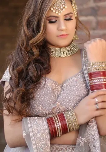 Escorts Jasleen Kaur from Shimla