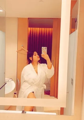 Call Girls Simmi Desai from Visakhapatnam