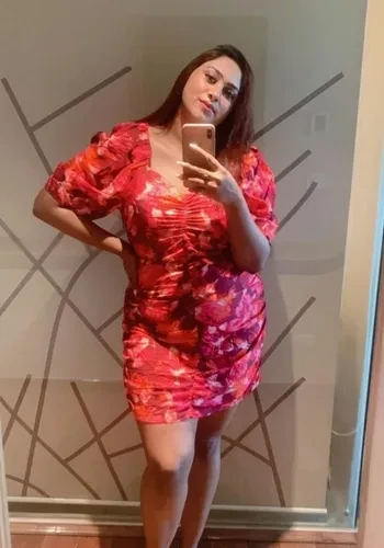 Escorts Simran Dubey from Connaught Place