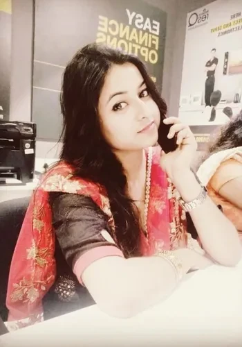 Escorts Priya Chauhan from Rajkot
