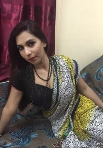 Escorts Simran Dubey from Bhopal