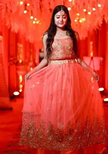 Escorts Shruti Patel from Dwarka