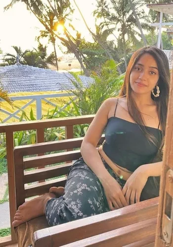 Call Girls Sakshi Iyer from Vijayawada