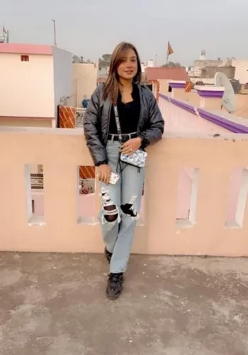 Call Girls Shruti Patel from Connaught Place Call Girls Shruti Patel from Connaught Place