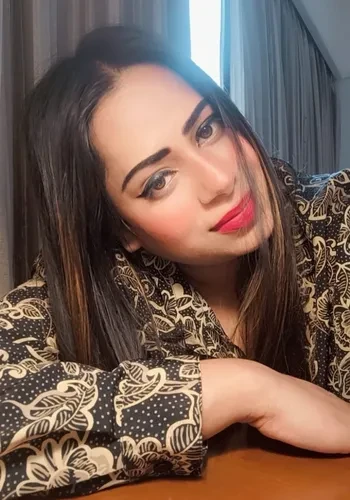 Escorts Diya Malhotra from Bhopal
