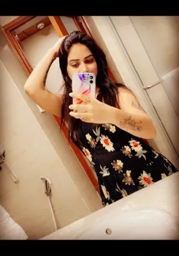 Escorts Jasleen Kaur from Indore