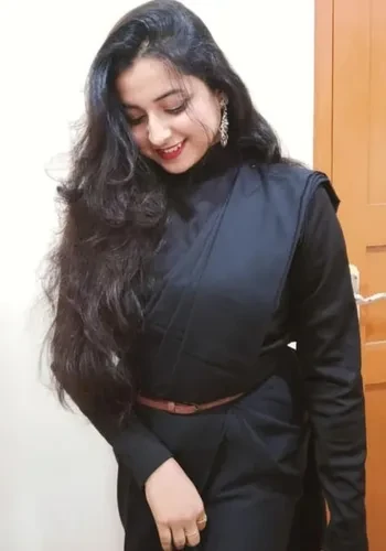 Escorts Simran Dubey from Bhopal