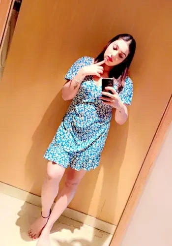 College Girl Escorts in Dwarka