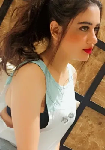 Escorts Shruti Patel from Dwarka