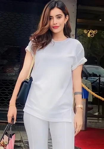 Escorts Kiara Malhotra from Nehru Place