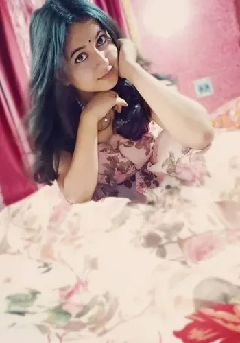 Call Girls Diya Malhotra from Greater Noida