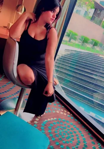 Escorts Priya Chauhan from Bhopal