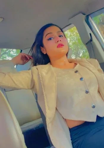 Call Girls Anushka Khurana from Ahmedabad