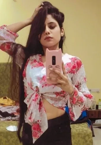 Escorts Diya Malhotra from Connaught Place