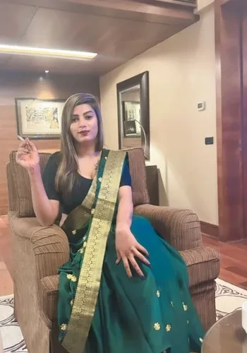 Call Girls Simran Dubey from Mayur Vihar
