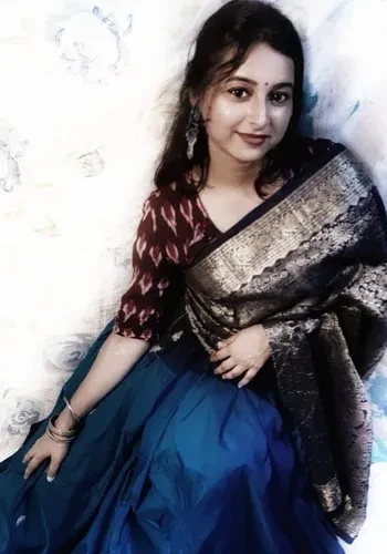 Escorts Simran Dubey from Delhi